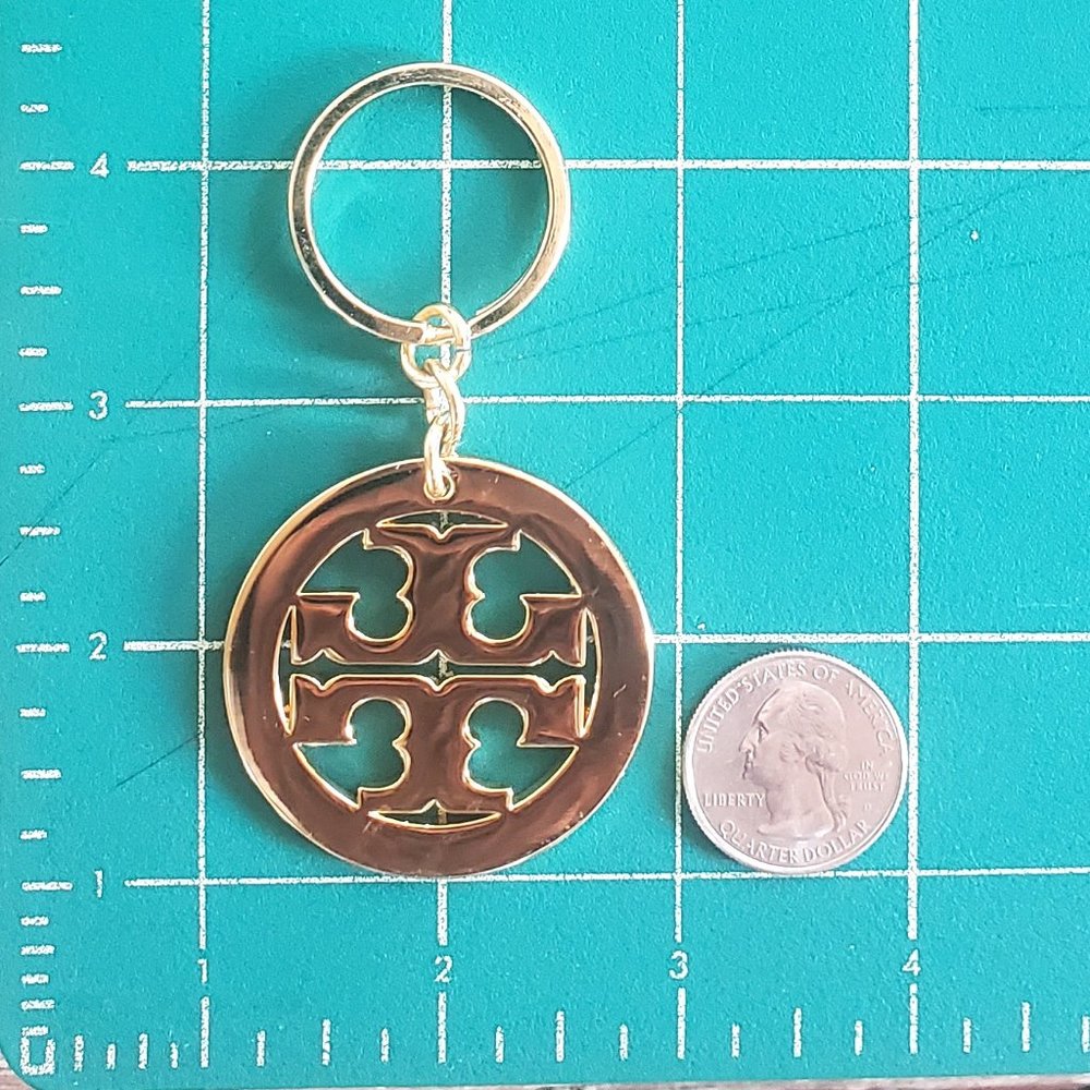 Tory Burch key chain - Picture 2 of 4